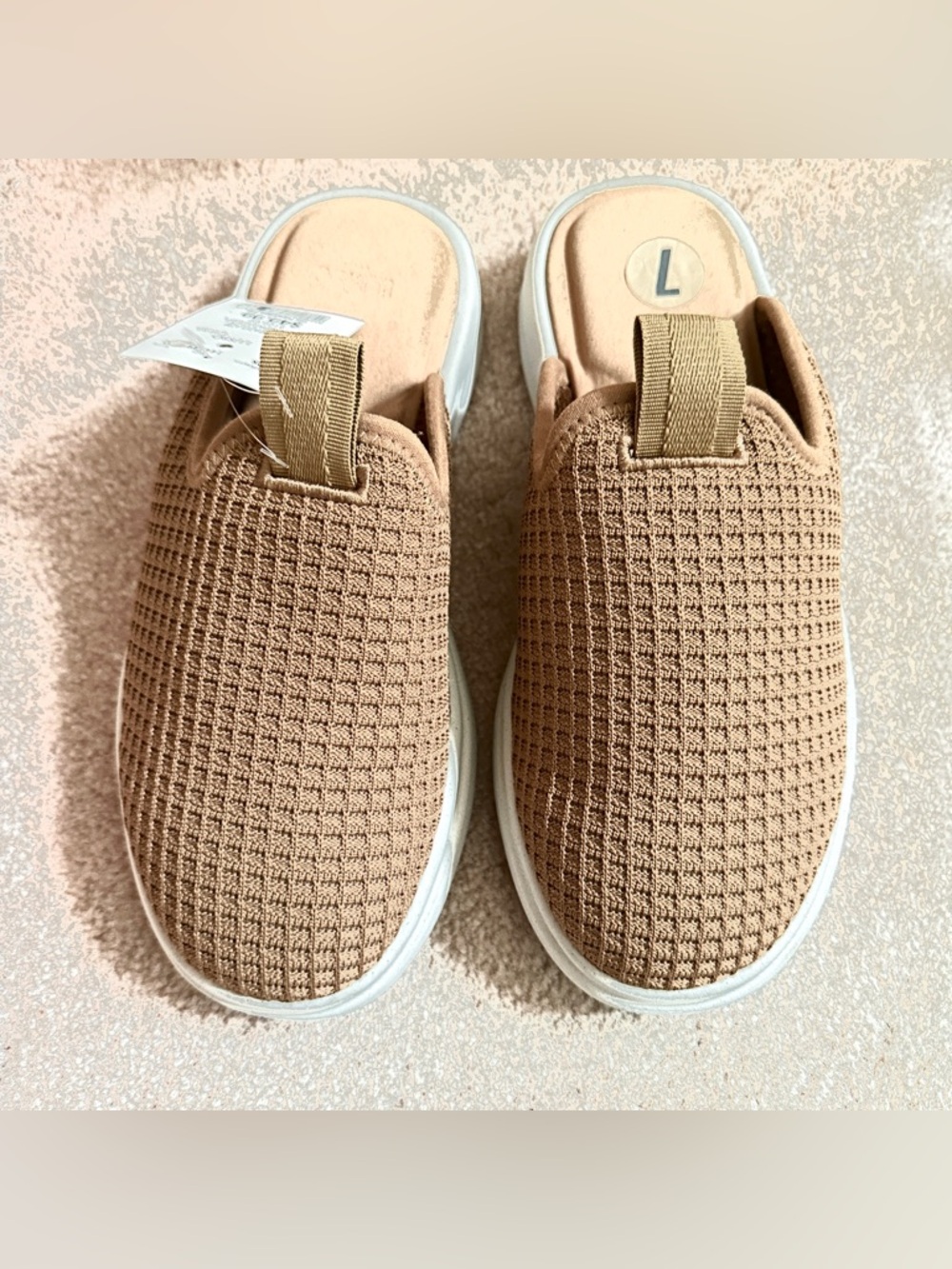 NWT LUSSO CLOUD Pelli Slide in Tan